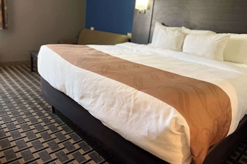 Suite, 1 King Bed, Non Smoking