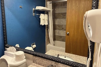 Standard Room, 2 Queen Beds, Non Smoking