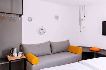 Room (Lounge)