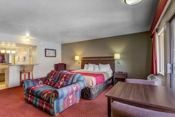 Suite, 1 King Bed, Non Smoking