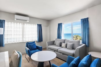 Suite, 2 Double Beds, Ocean View