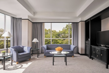 Deluxe Suite King