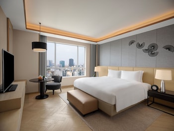 Director Suite King Room
