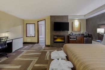 Suite, 1 King Bed, Non Smoking, Hot Tub