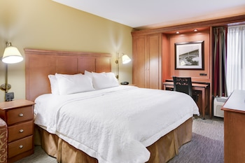 Standard Room, 1 King Bed, Non Smoking