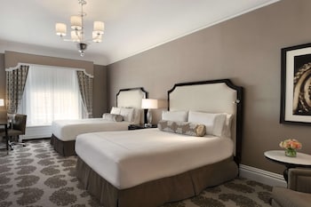 Signature Room, 2 Queen Beds (Skyline)