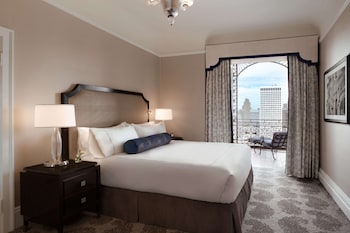 Suite, 1 Queen Bed with Sofa bed, Balcony (One Bedroom)