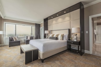 Fairmont Legacy Suite, 1 King Bed
