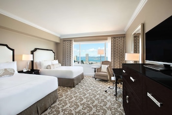 Signature Room, 2 Queen Beds, Bay View