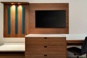 Room, 1 King Bed, Accessible, Non Smoking