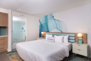 Bay View King Suite