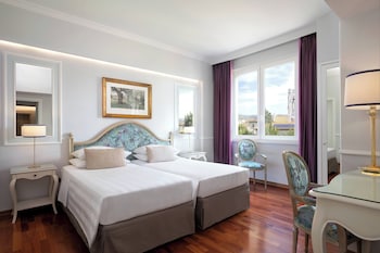 Suite, 1 Bedroom, Garden View