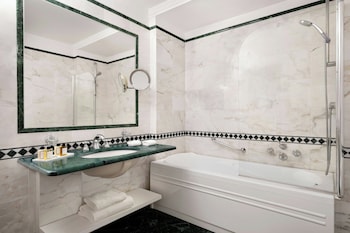 Signature Suite, 1 Bedroom, Terrace (Balcony)