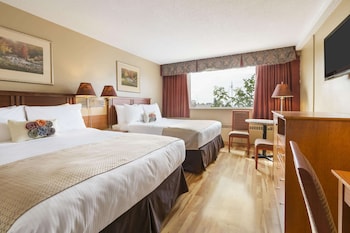 Room, 2 Queen Beds, Non Smoking