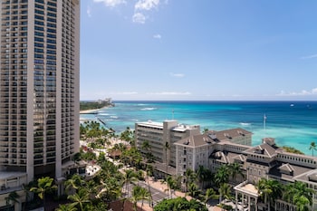Renovated Ocean View King, Tower