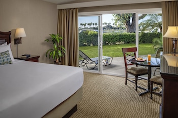 Standard Room, 1 King Bed, Garden View (Resort Room 1 King)