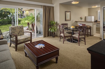 Suite, 2 Queen Beds, Garden View (Resort Suite 2 Queens)