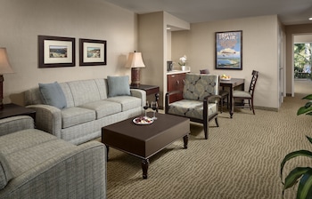 Suite, 2 Queen Beds, Garden View (Resort Suite 2 Queens)