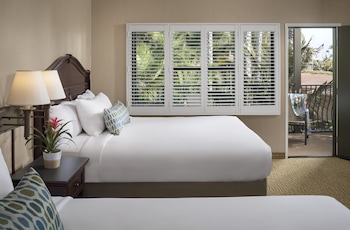 Suite, 2 Queen Beds, Garden View (Resort Suite 2 Queens)