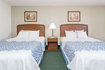 Standard Room, 2 Queen Beds