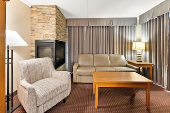Suite, 1 King Bed, Non Smoking, Fireplace (with Sofabed)