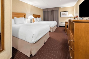 Standard Room, 2 Double Beds, Non Smoking, Refrigerator