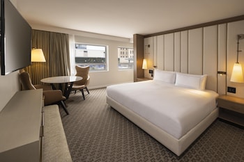 Deluxe Room, 1 King Bed, Non Smoking
