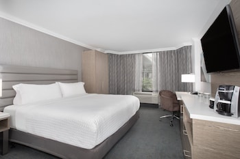 Standard Room, 1 King Bed, Accessible (Communications)