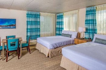 Junior Suite, 2 Queen Beds, Non Smoking