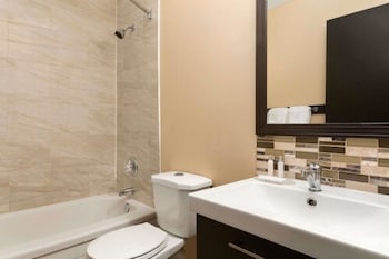 Suite, 1 King Bed, Non Smoking
