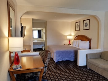 Deluxe Room, 1 King Bed, Non Smoking, Ensuite