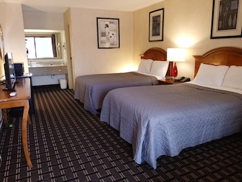 Room, 2 Double Beds, Smoking