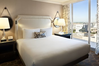 Room, 1 King Bed, City View