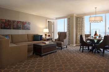 Suite, 1 Bedroom, City View