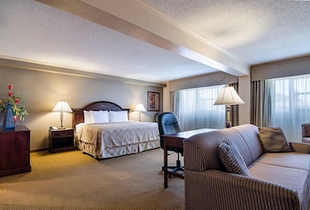 Suite, 1 King Bed, Non Smoking