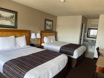 Deluxe Room, 2 Queen Beds