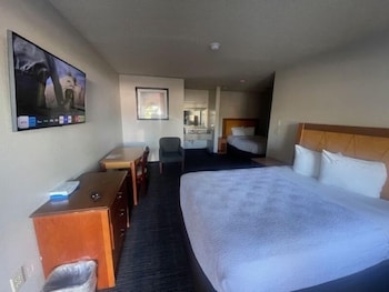Standard Room, 1 King Bed