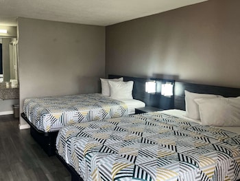 Standard Room, 2 Queen Beds, Smoking
