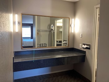 Suite, 1 King Bed with Sofa bed, Non Smoking, Microwave (with Sofabed)