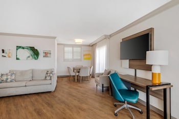 Room, 2 Queen Beds, Non Smoking, Oceanfront