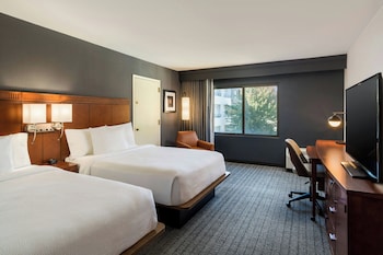 Room, 2 Queen Beds