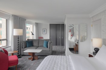 Junior Suite, 1 King Bed with Sofa bed, Terrace, City View