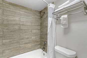Suite, 1 King Bed, Non Smoking
