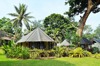 Bungalow, Garden View