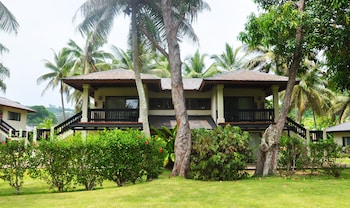 Room, Garden View