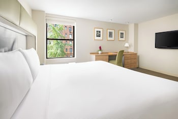 Suite, 1 King Bed