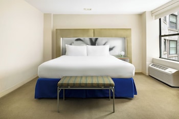 Standard Room, 1 King Bed