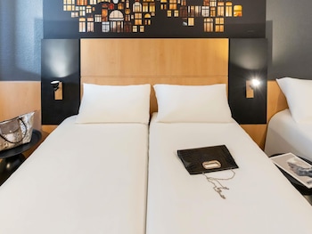 Standard Room, 3 Twin Beds