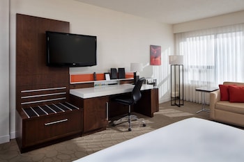 Deluxe Room, 1 King Bed with Sofa bed