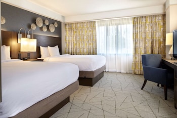 Suite, 2 Queen Beds, Non Smoking, Corner